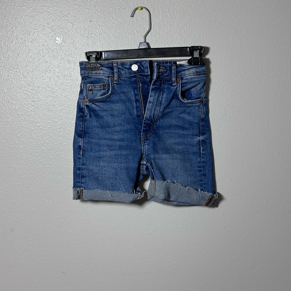 Blue Denim Zara Women‎ Denim Blue High Rise Shorts size 0.